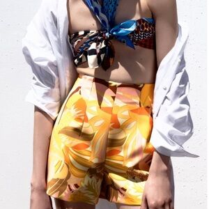 NWT! ZARA 60’s Retro Printed High Rise Shorts